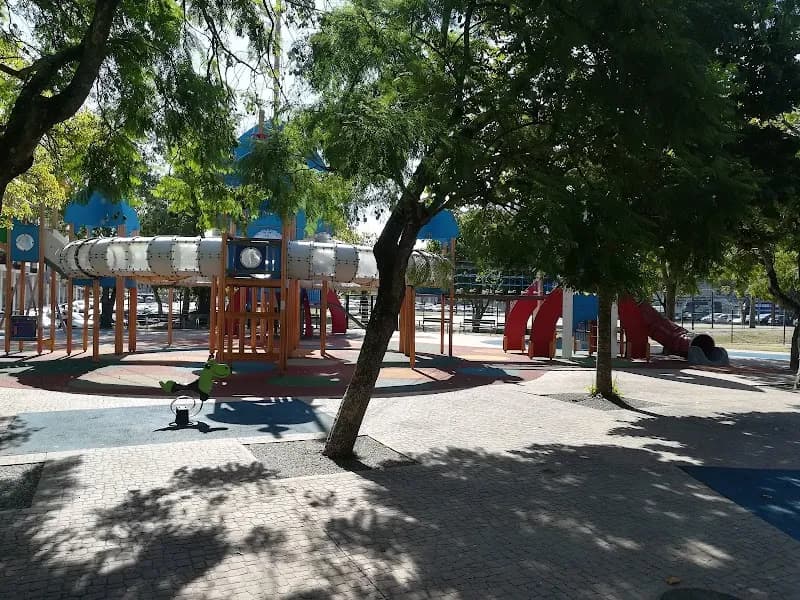 Park Delfim de Guimarães city park in Amadora, Amadora
