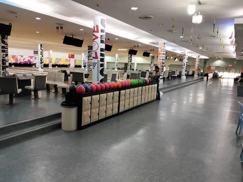 Parking Bowling Centre bowling in Langkawi, KD