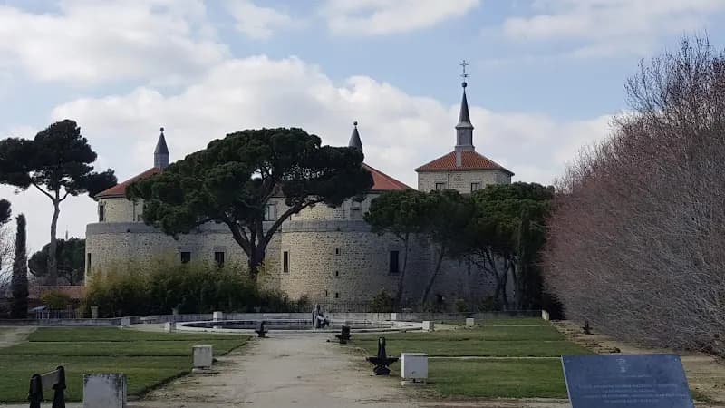 View of Parque El Castillo / Parque de los Patos in Villaviciosa de Odón, Madrid