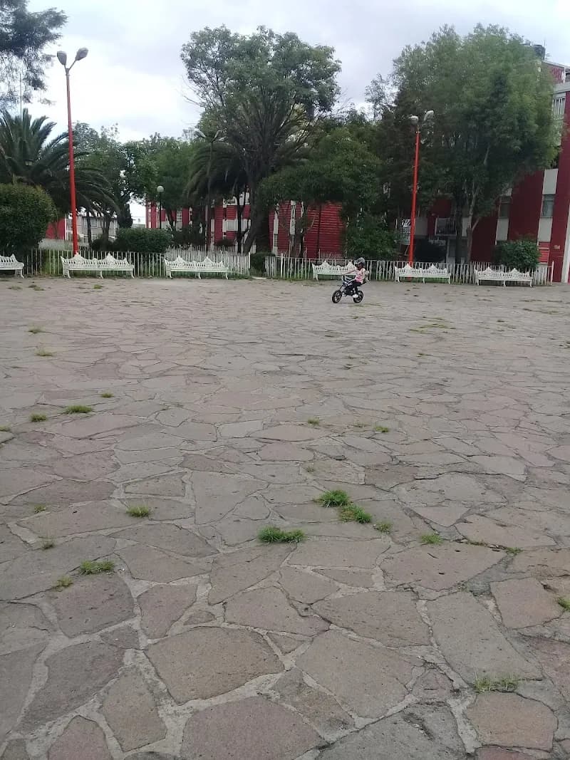 View of Parque Juárez Tlalnepantla in Tlalnepantla, Edomex