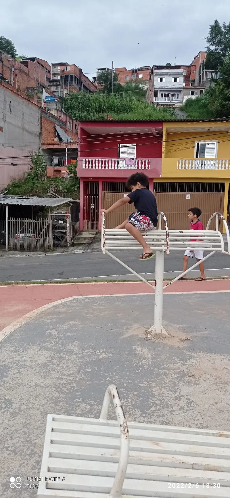 View of Parque Linear do Mirizola in Cotia, SP