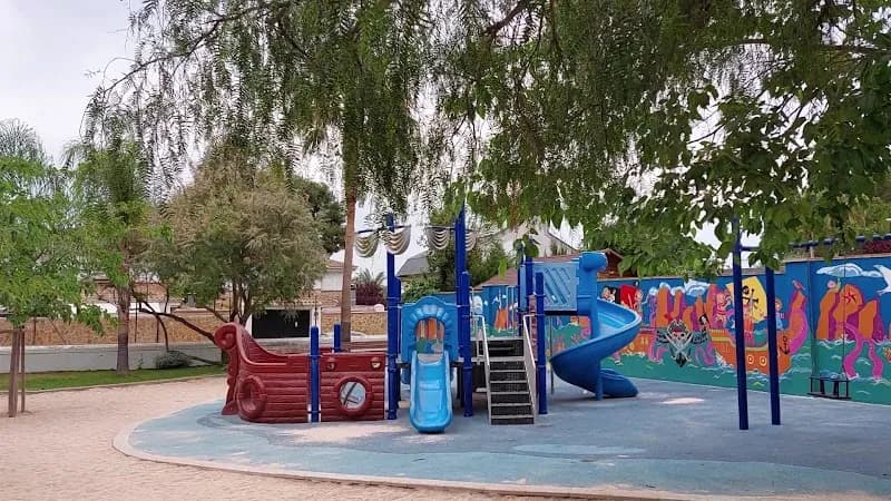 View of Parque Maldonado in Riba-roja de Túria, V