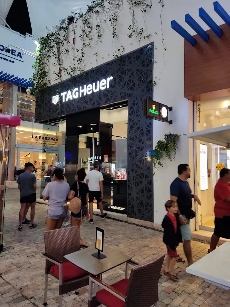 Paseo del Carmen Shopping Mall shopping mall in Playa del Carmen, QR