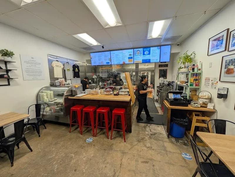 View of Pasta Sisters in Los Angeles, CA