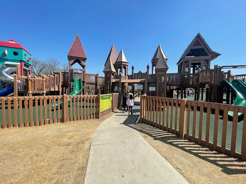 Pecan Grove Park park in Rowlett, TX