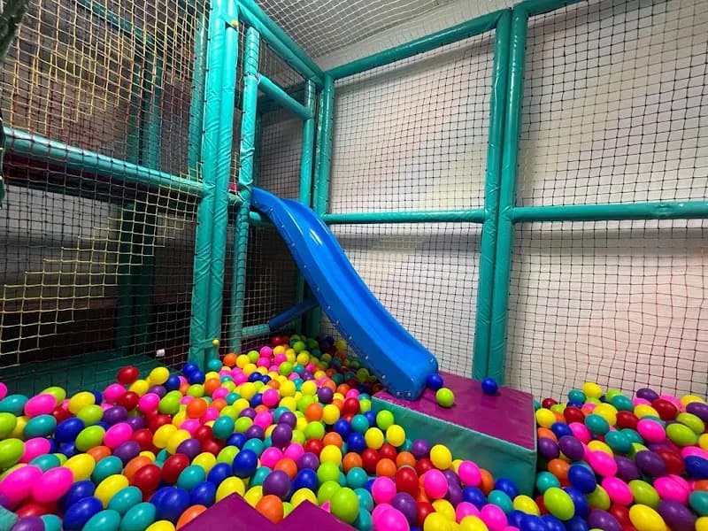 Peke Party Lliria amusement center in Llíria, V