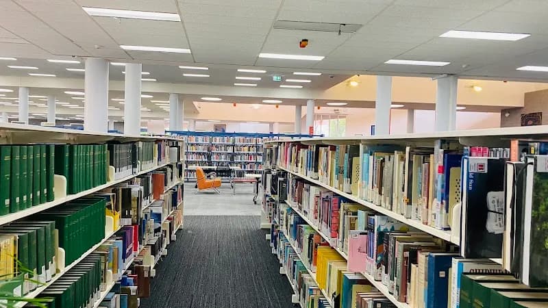 Penrith City Library library in Penrith, NSW