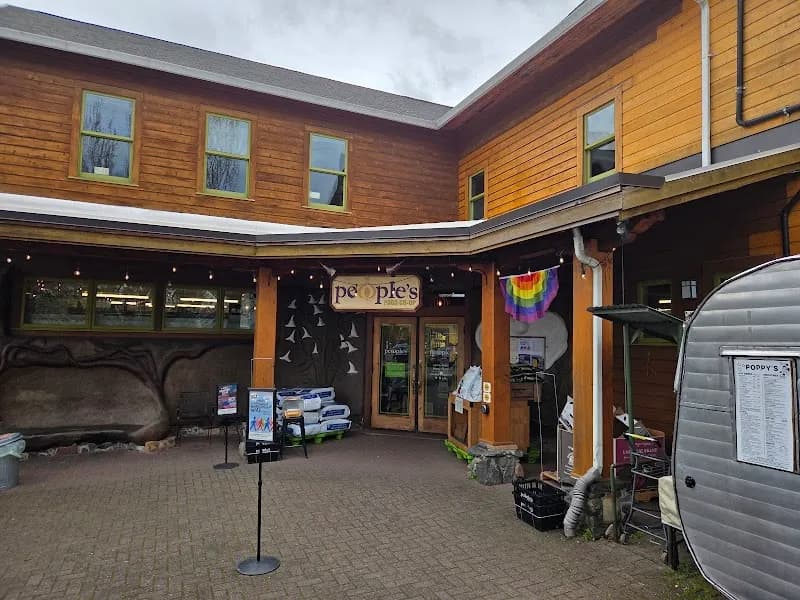 View of People's Food Co-op in Woodstock, OR
