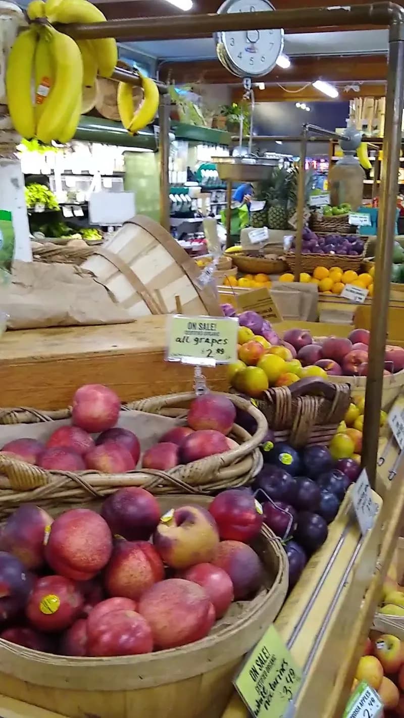 View of People's Food Co-op in Woodstock, OR
