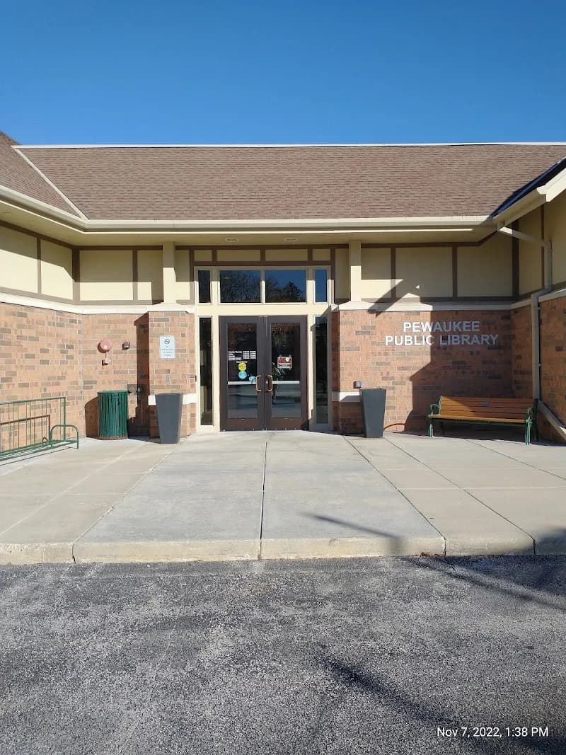 View of Pewaukee Public Library in Pewaukee, WI