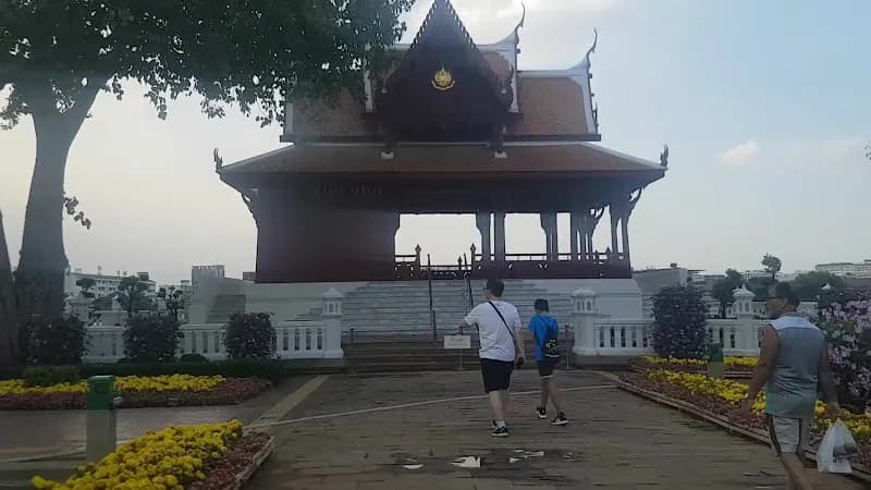 View of Phra Sumen Fort in Samsen, BKK