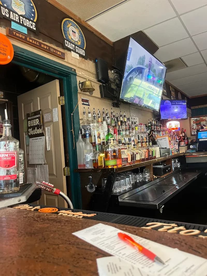 Pirate's Cove cocktail bar in Smithville, MO