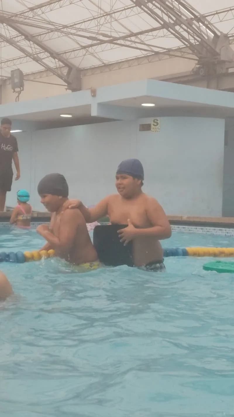 View of Piscina Municipal de Breña - H2Go in Breña, Lima