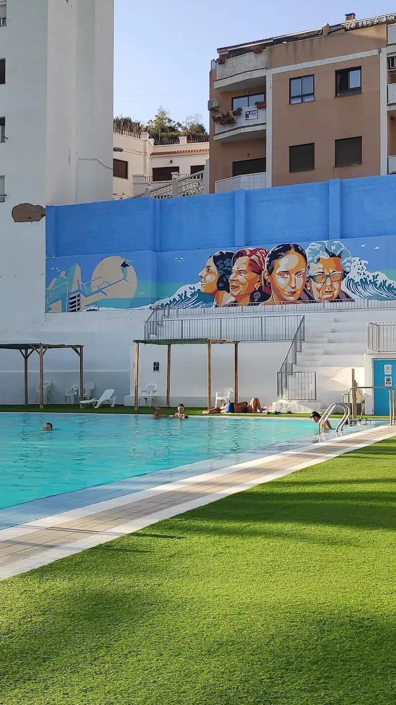 Piscina Pública Municipal de Buñol swimming pool in Buñol, V