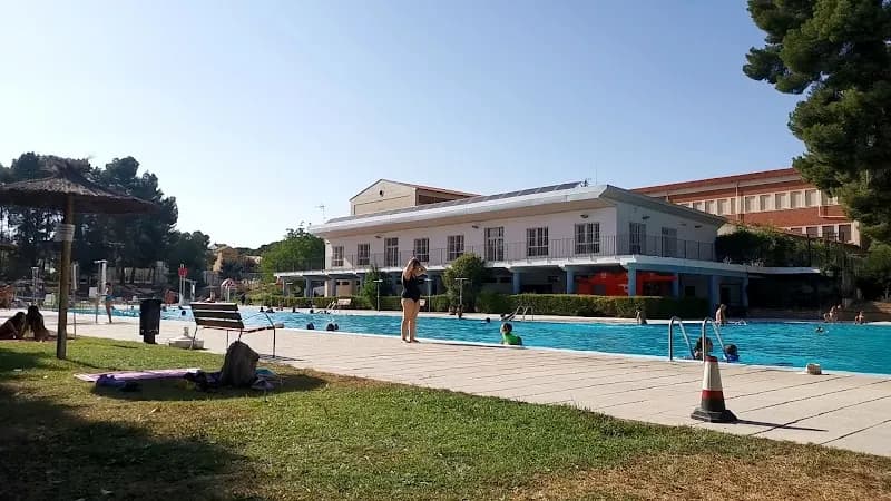 View of Piscina Pública Municipal de Requena in Requena, V