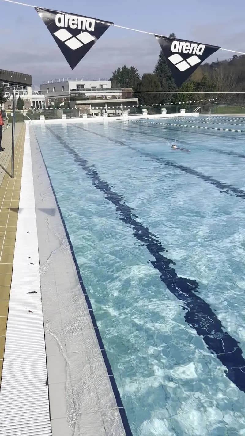 View of Piscine de Melun in Melun, IDF