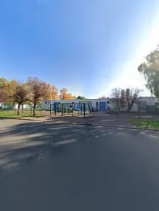 View of Piscine Intercommunale d'Etampes in Étampes, IDF