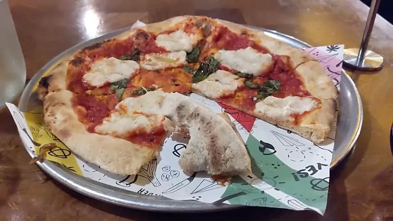 View of Pitfire Pizza in Culver City, CA