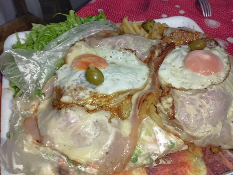 View of Pizzería La Familia in Canelones, CA