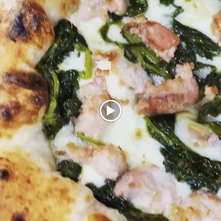 View of Pizzeria Famiglia Pero in Pero, Lombardy