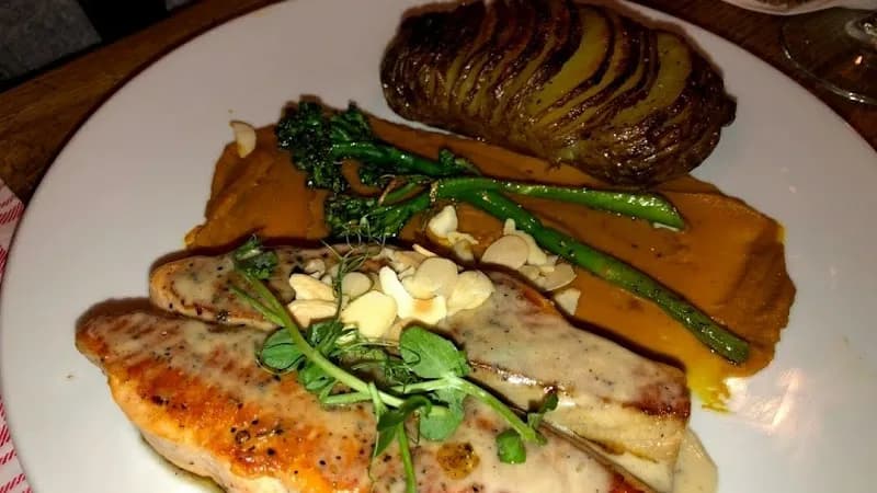 View of Pizzeria Napoli in Rishon LeZion, TA