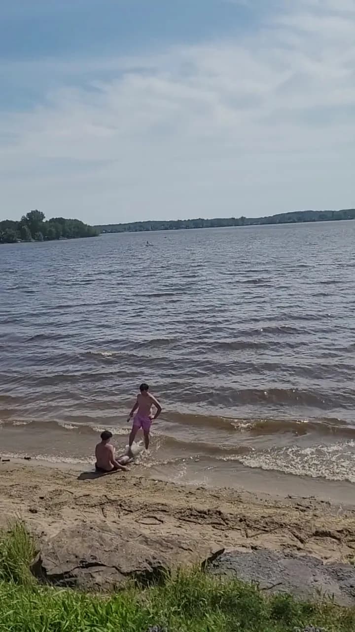 View of Plage de l'Île-Perrot in Île-Perrot, QC