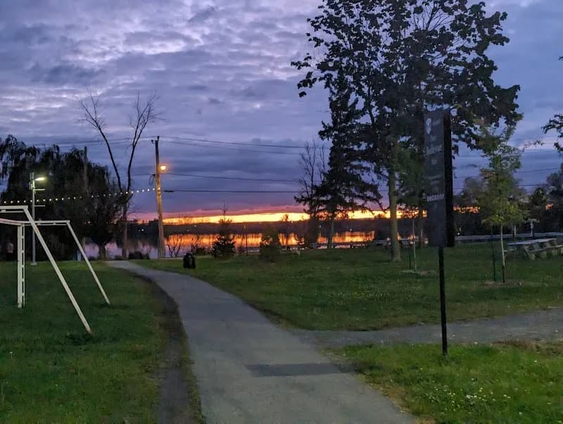 View of Plage parc bellevue in Vaudreuil-Dorion, QC