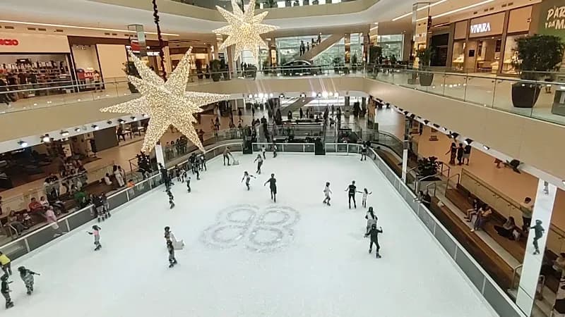 View of Playground Jacarepaguá Shopping in Jacarepaguá, RJ