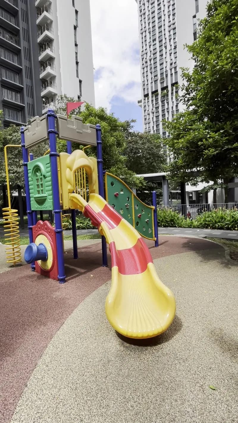 View of Playgrounds at Pinnacle@Duxton level 3 in Tampines, SG
