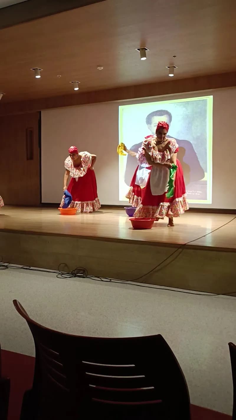 View of Plaza Biblioteca La Molina Sur in La Molina, Lima