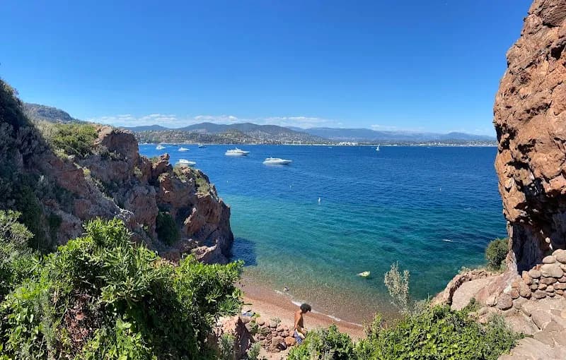 Pointe de l'Aiguille State Park park in Théoule-sur-Mer, PACA