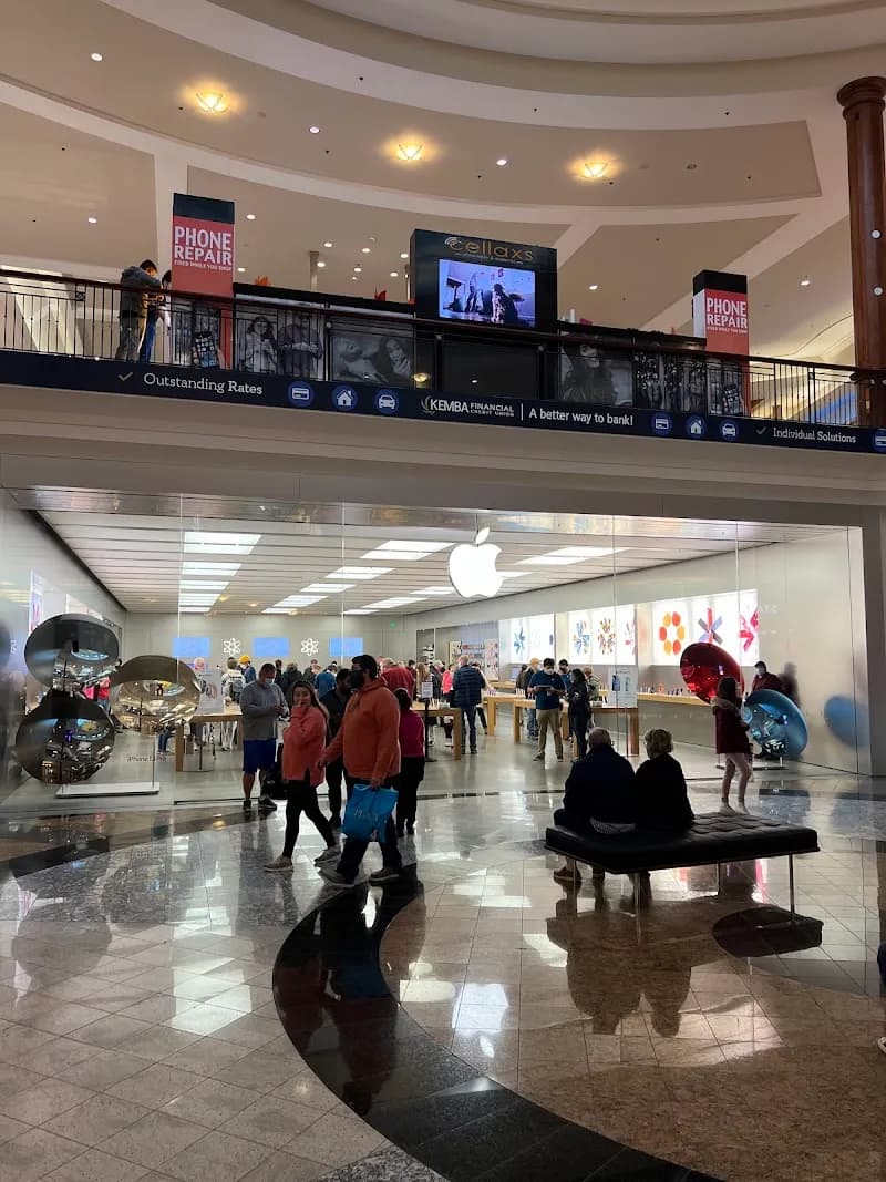View of Polaris Fashion Place in Lewis Center, OH
