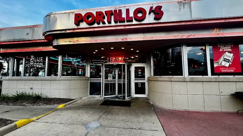 Portillo's & Barnelli's Schaumburg Hot Dogs in Schaumburg, IL