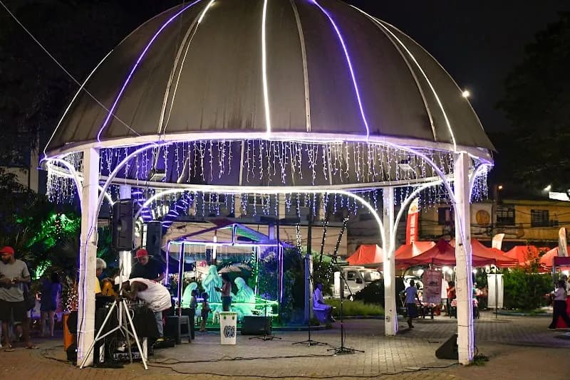 View of Praça Central Anielo Gragniano in Jandira, SP
