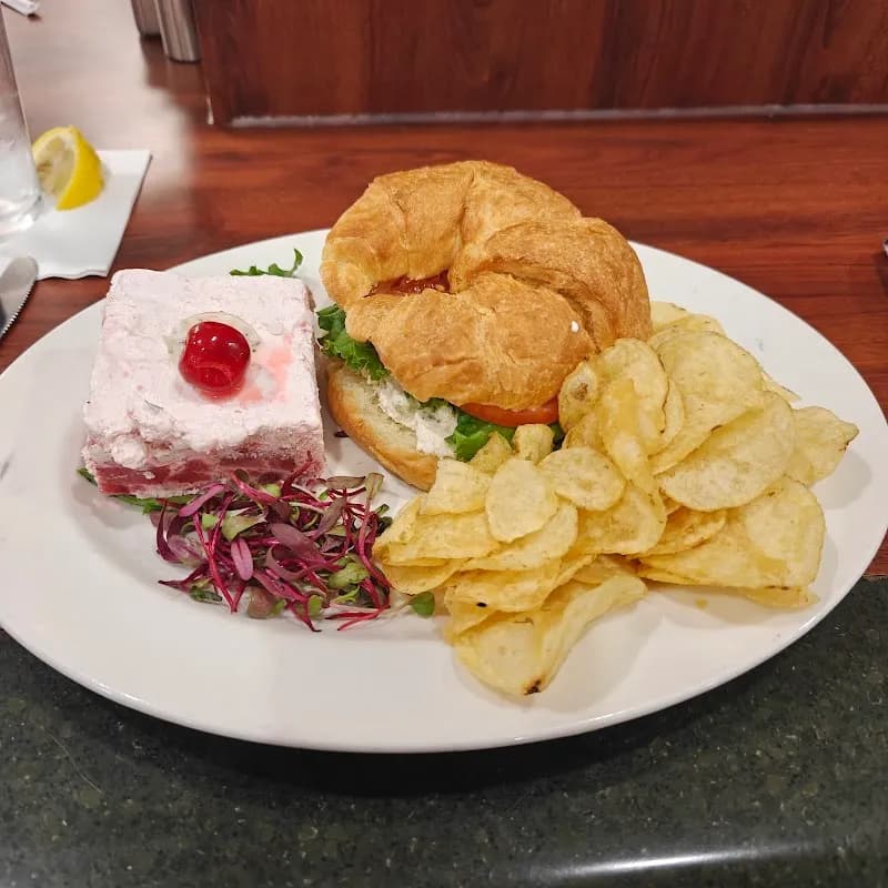 View of Puffy Muffin in Forest Hills, TN