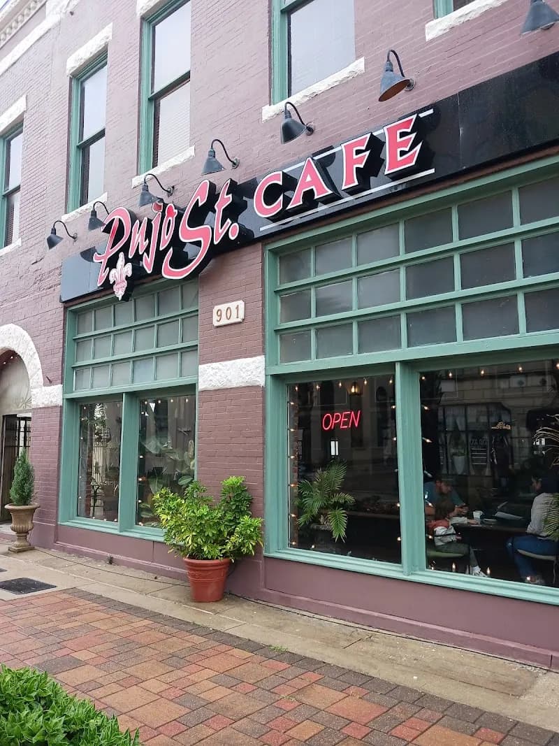 Pujo Street Downtown Entertainment District restaurant in Lake Charles, LA