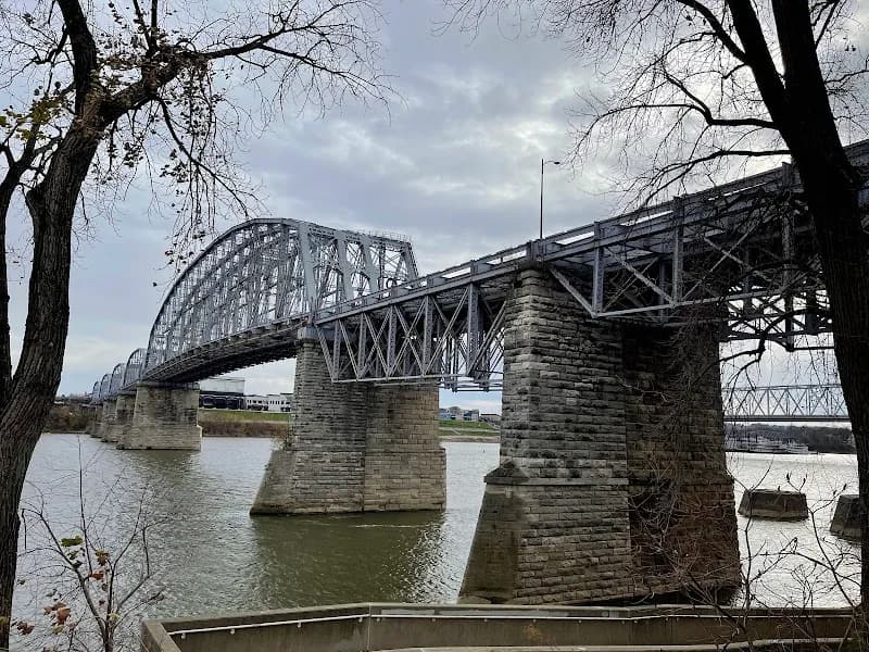 Purple People Bridge bridge in Newport, KY