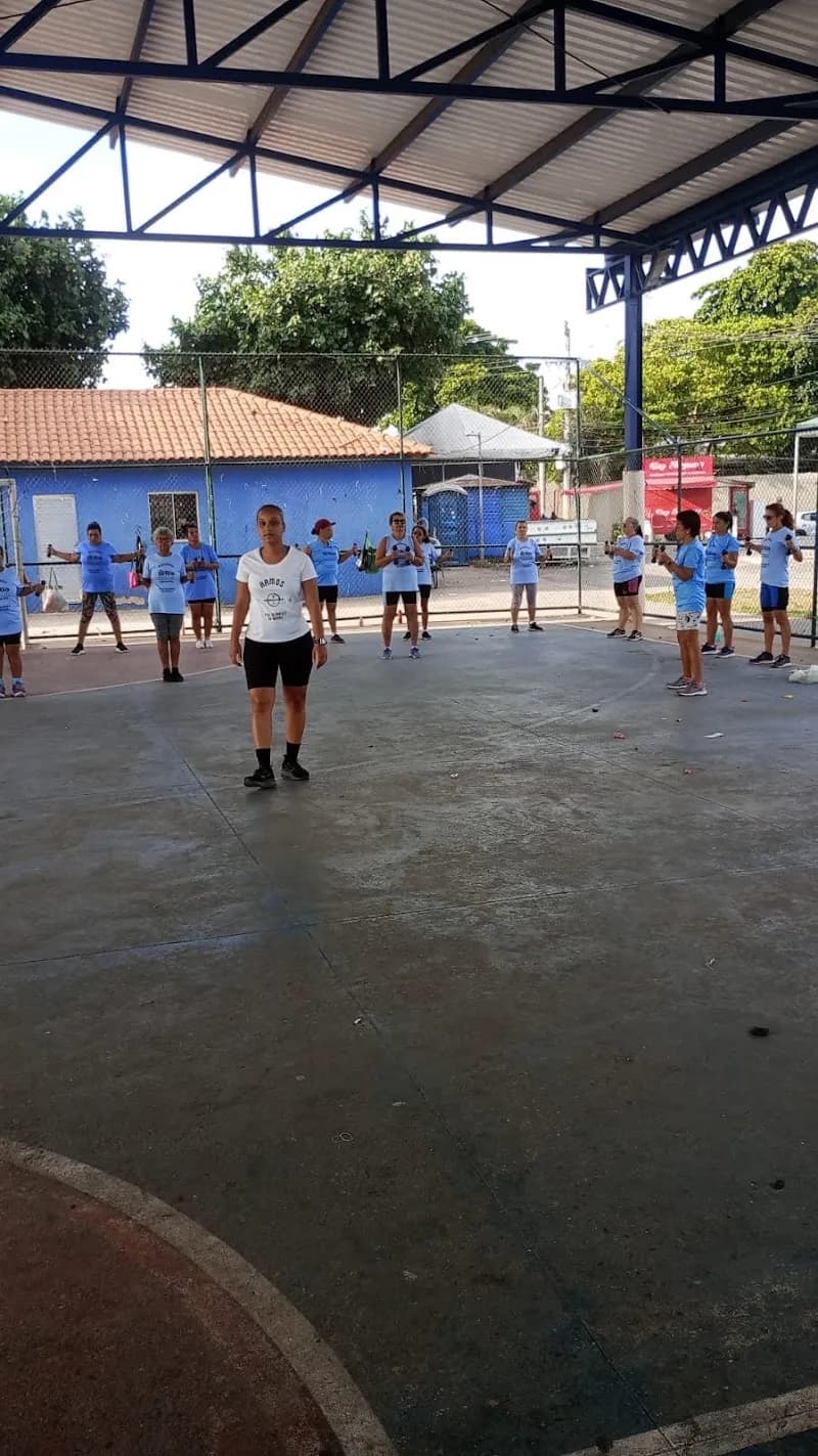 Quadra Poliesportiva Comunitária sports in Ramos, RJ