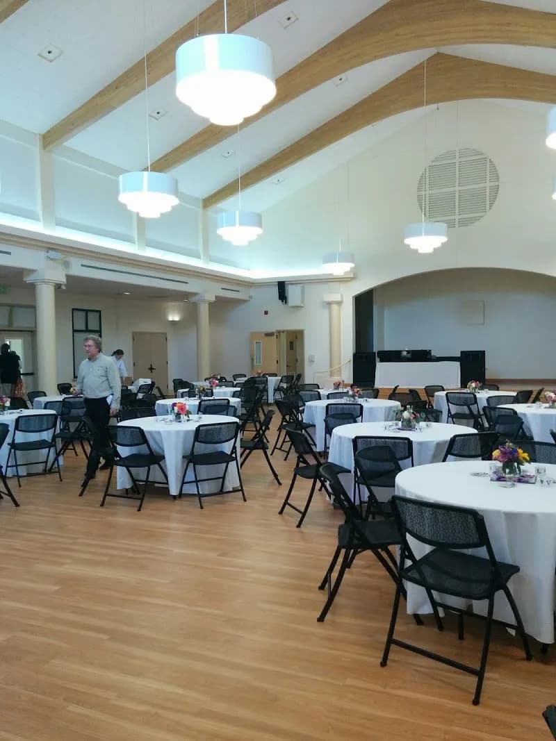 View of Quinlan Community Center in Cupertino, CA