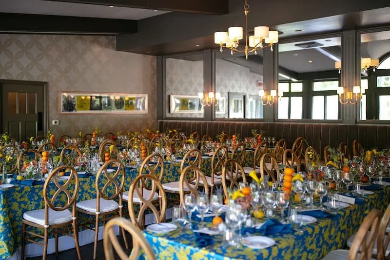 View of Racquet Club Ladue in Ladue, MO