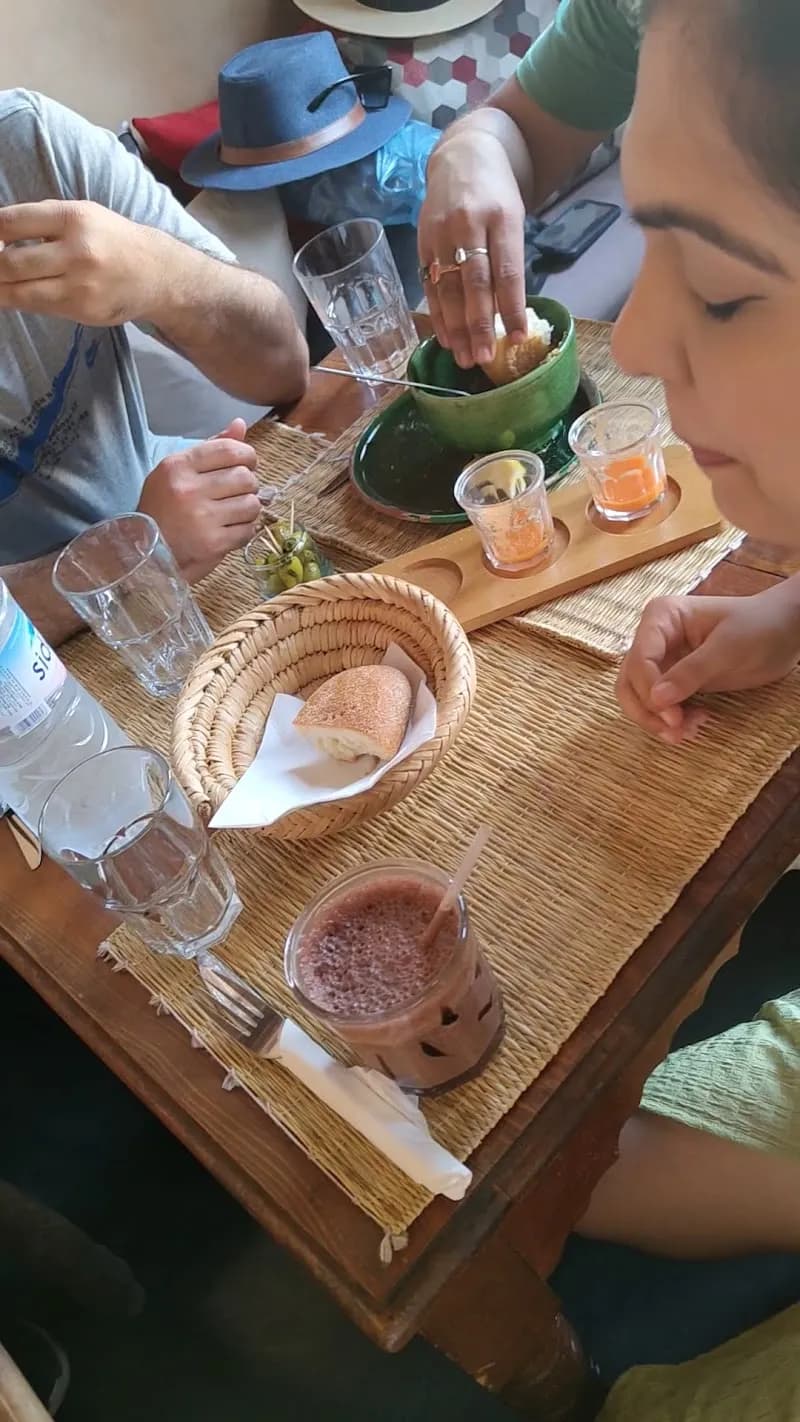 View of Residential Neighborhood Cafes & Tea Houses in Kasbah, MS