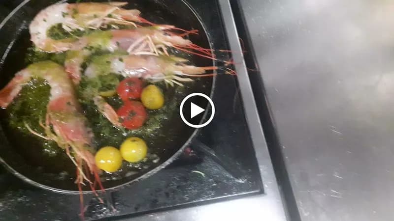 View of Restaurant Le Mistral in Théoule-sur-Mer, PACA