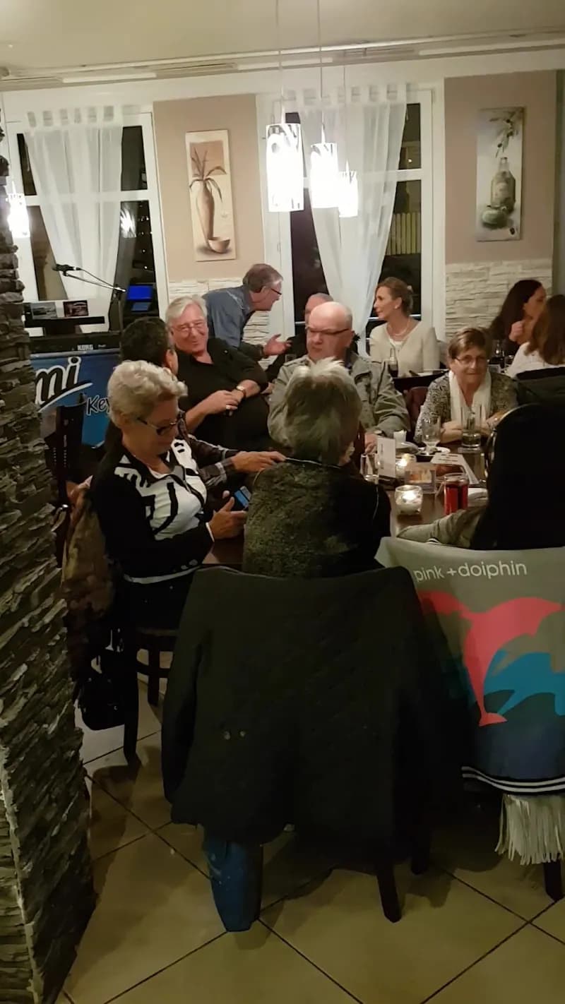 View of Restaurant Zur Seebach in Seebach, ZH