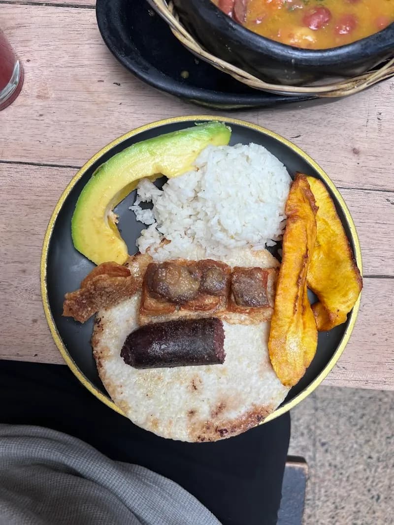 View of Restaurante El Paisaje in La Calera, CD