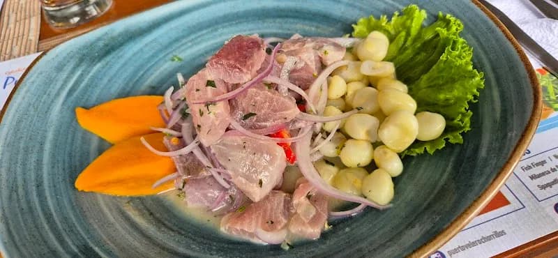 View of Restaurante Mariscos del Puerto in Chorrillos, Lima