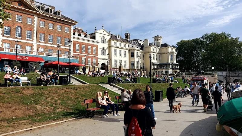 Richmond Riverside park in Richmond, London