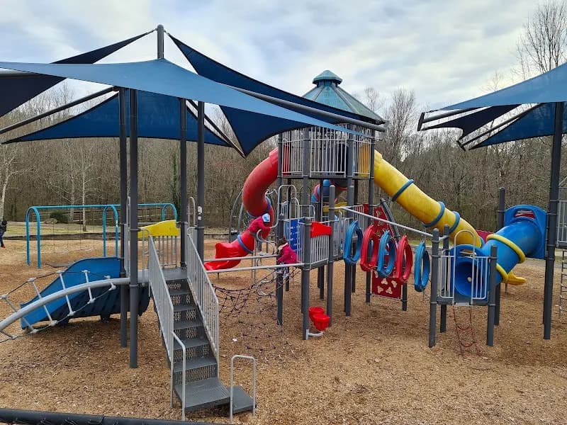 Riverside Park park in Roswell, GA