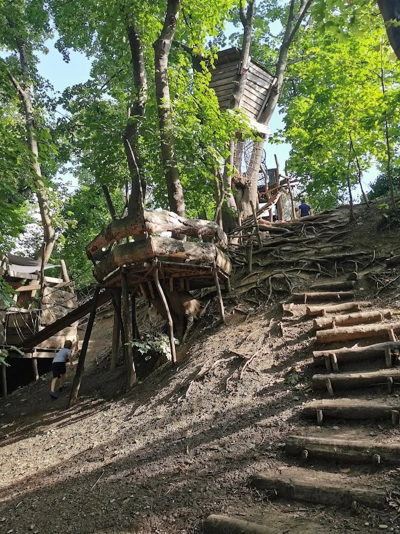 View of Robinson Playground in Döbling, VIE