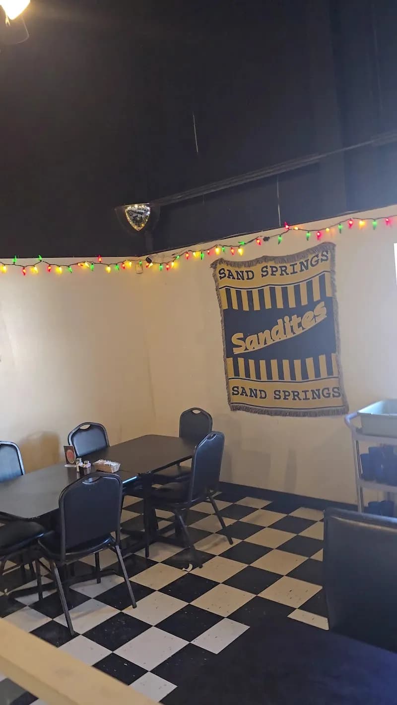 View of Ron's Hamburgers & Chili in Sand Springs, OK