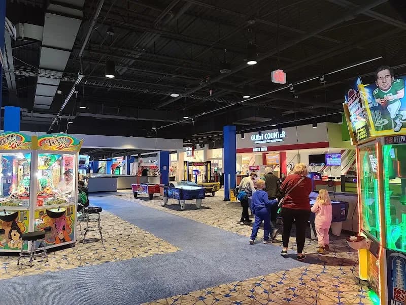 View of Round1 Bowling & Arcade Gateway Mall in Lincoln, NE